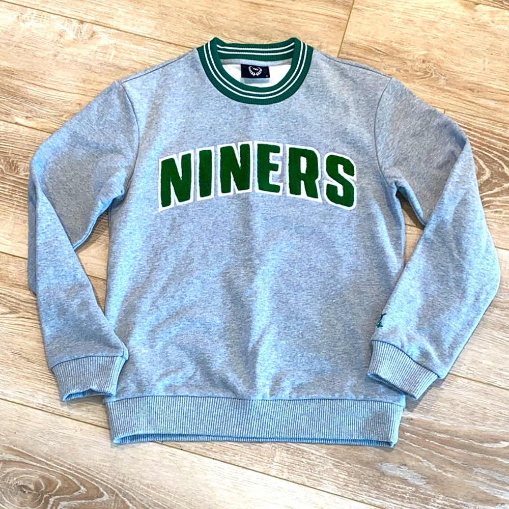 NWOT 704 Charlotte 49ers Crew Neck Sweatshirt Small